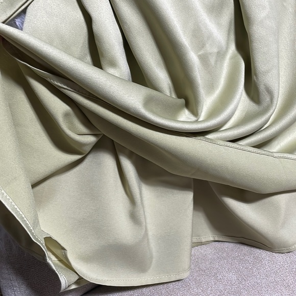 NWT pistachio green satin mini double square Danielle Bernstein puff sleeves XL - Picture 5 of 16